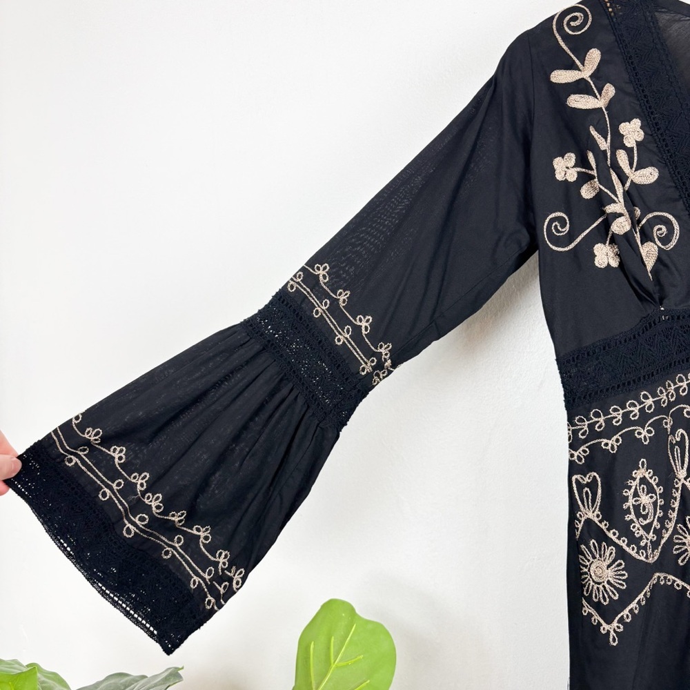 Debbie Katz Embroidered Black Flare Sleeve Mini Dress Sz S - Picture 6 of 8